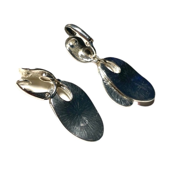 OVAL faux diamonds brilliant faux silver earrings - Picture 5 of 6